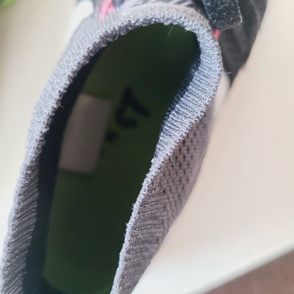 Nike Zoom All Out Flyknit Size US 8.5 Womens Running Shoes Trainers Black Grey - Picture 6 of 8